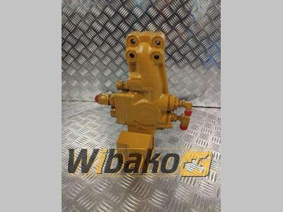 Komatsu Distributeur hydraulique en vente par Wibako