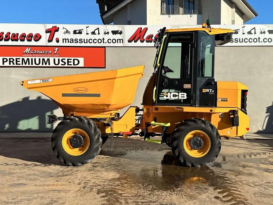 JCB 6ST-2S5 4X4 Photo 2