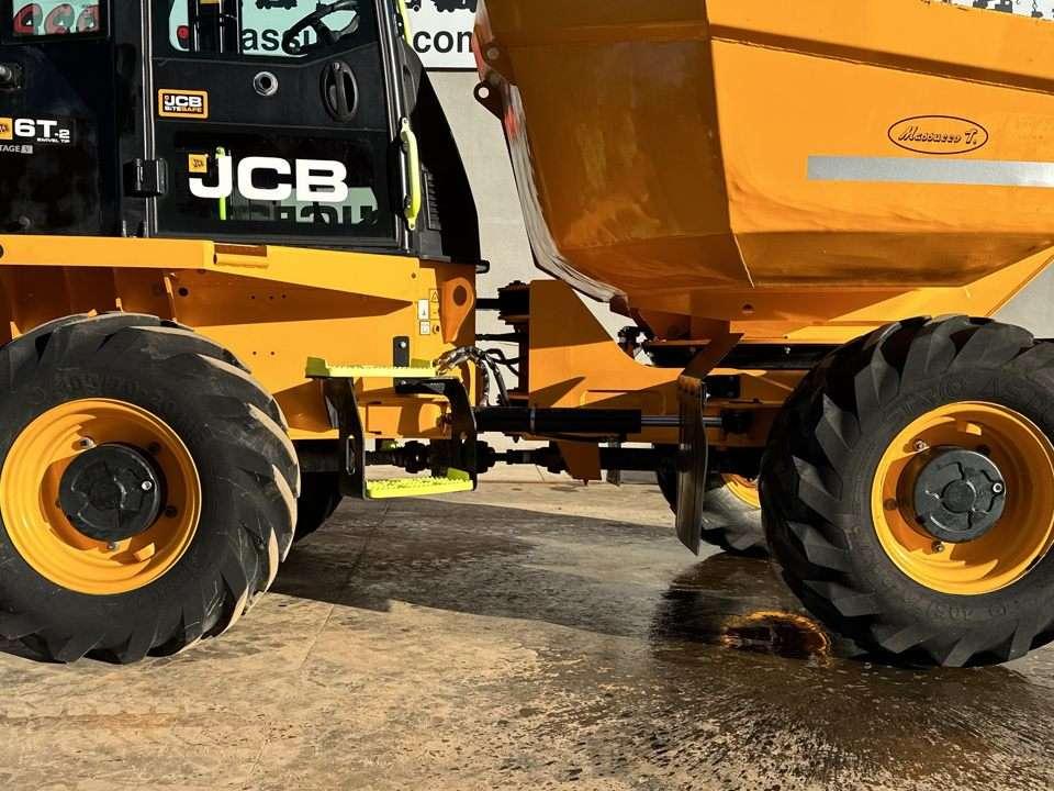 JCB 6ST-2S5 4X4 Photo 4
