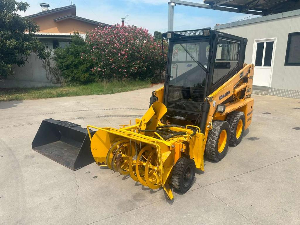 Komatsu SK Photo 3