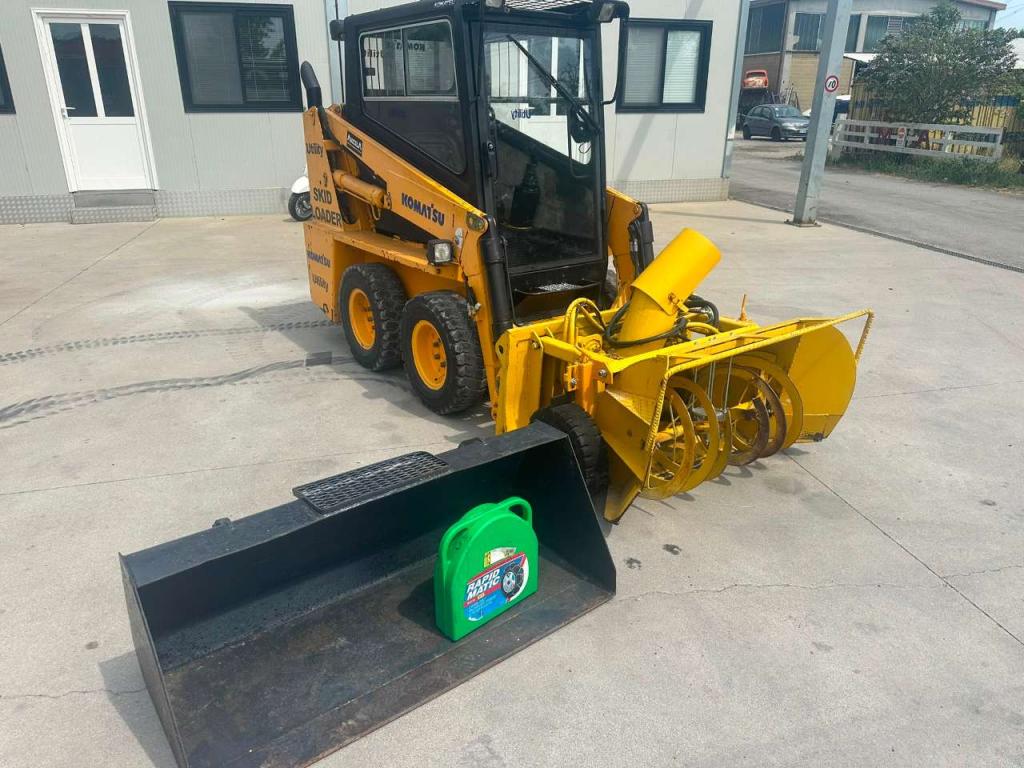 Komatsu SK Photo 6