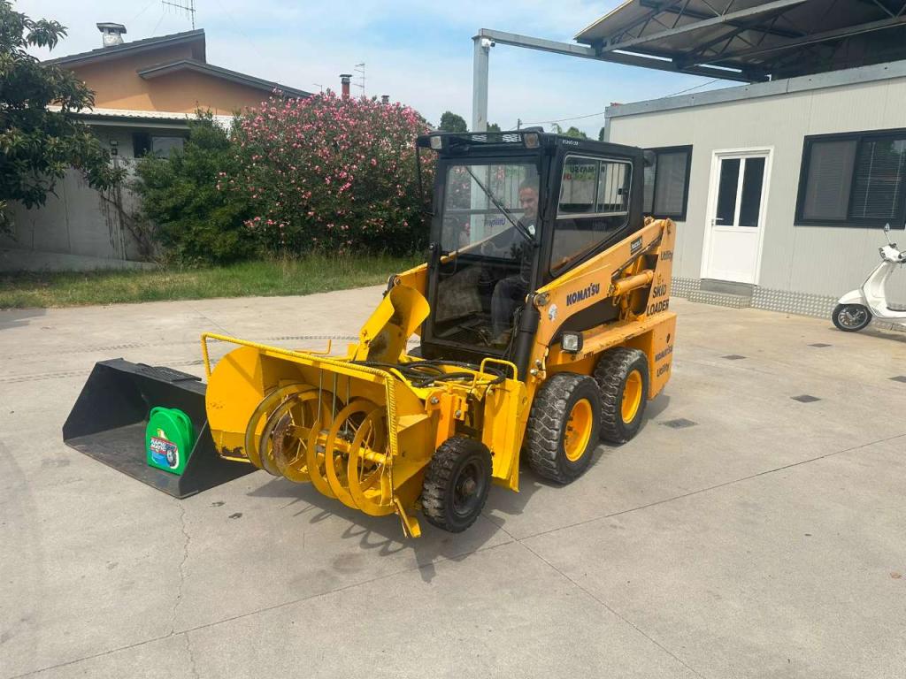 Komatsu SK Photo 9