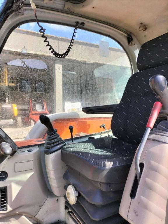 Fiat Kobelco E80SR Photo 4