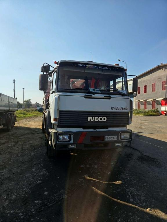 Iveco 190-26 Photo 2
