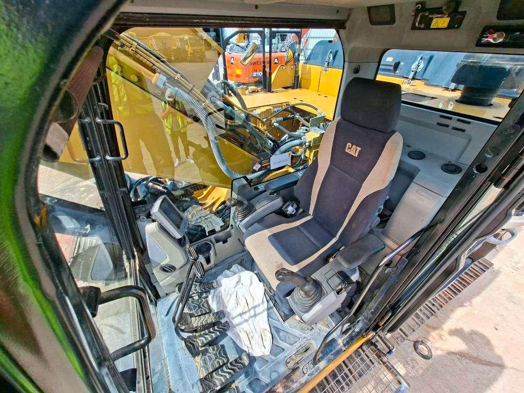 Caterpillar 324EL Photo 20