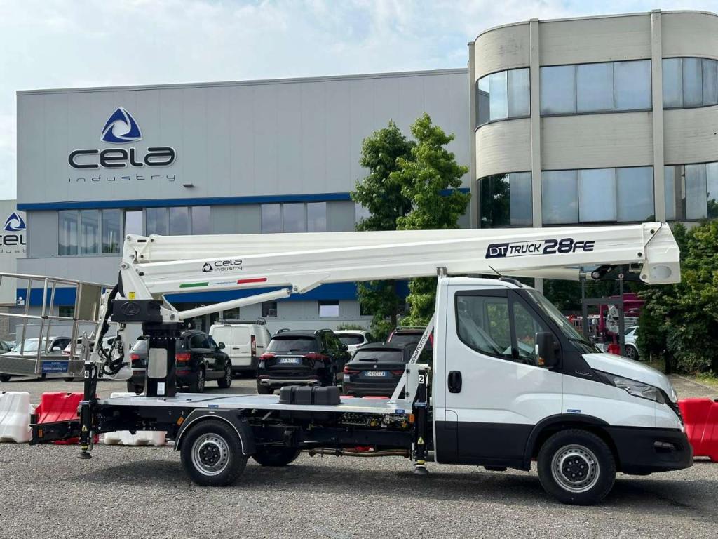 Cela Truck DT28 FE Photo 1