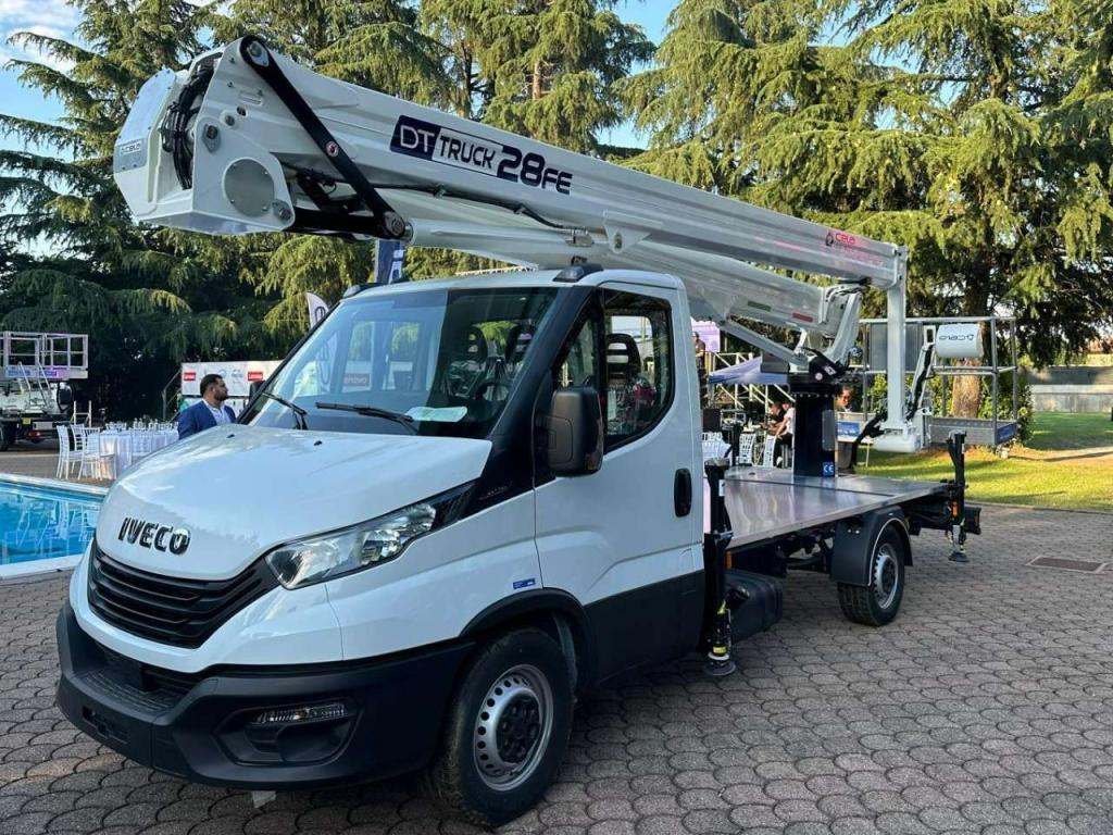 Cela Truck DT28 FE Photo 7