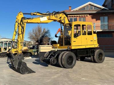 Fuchs MHB 230 ZW 4x4 en vente par Massucco T. Srl