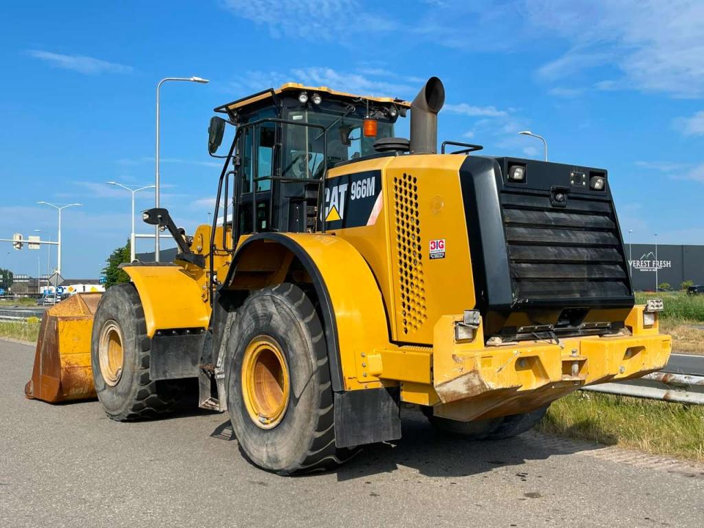 Caterpillar 966M Photo 3