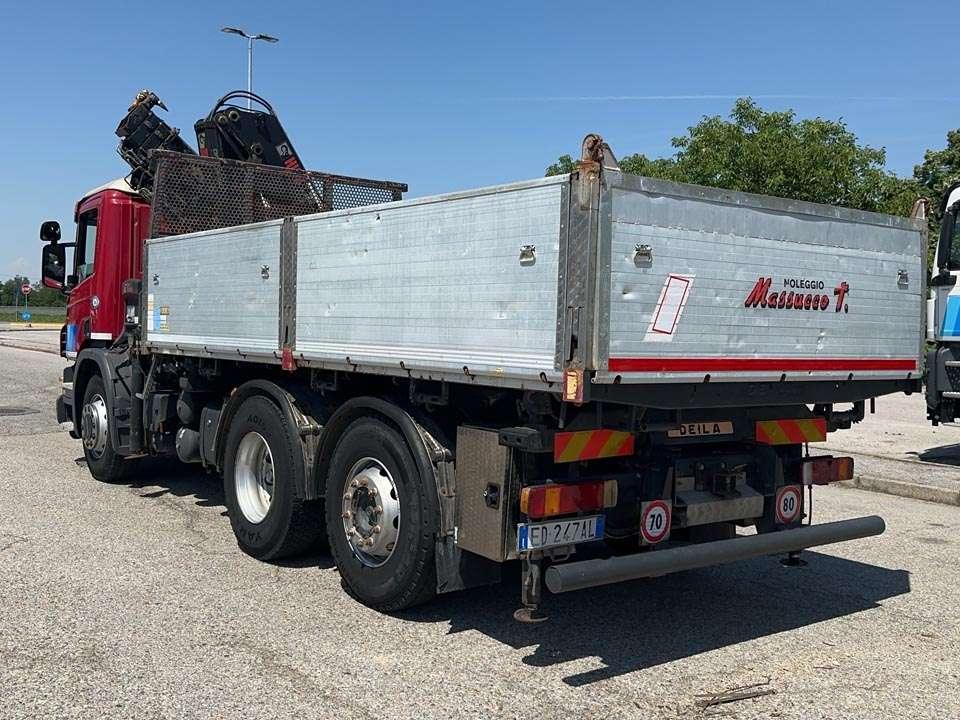 Scania P320 DB 6x2 Photo 3
