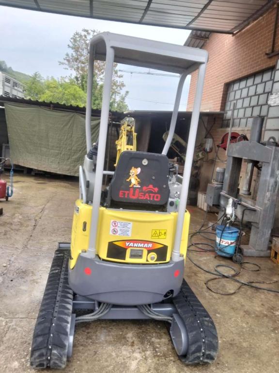 Yanmar vio17 Photo 3