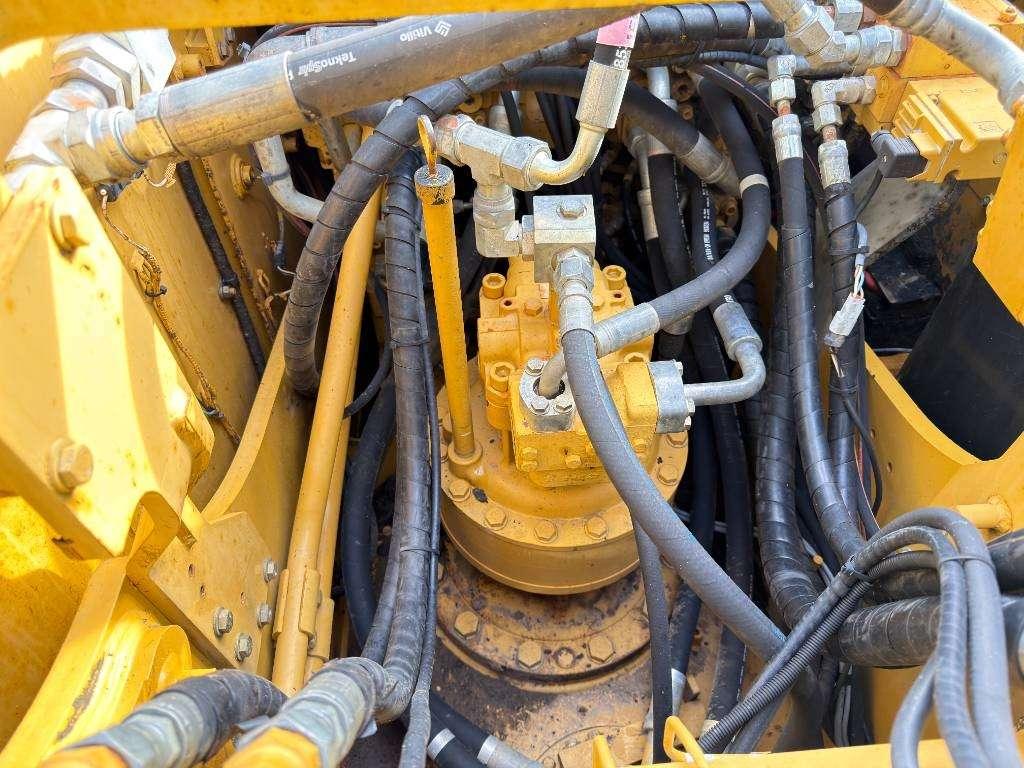 Caterpillar 320D L Photo 20