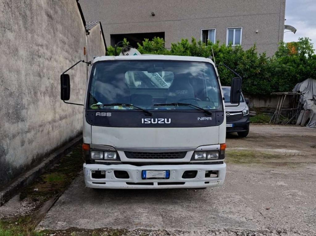 Isuzu P35.0 Photo 2