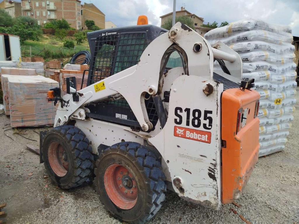 Bobcat S185 Photo 2