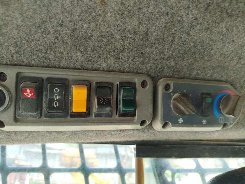 Bobcat S185 Photo 4