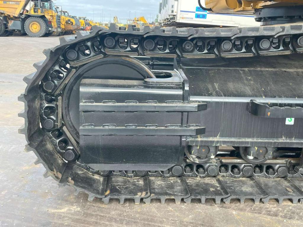 Caterpillar 323D3 Photo 12