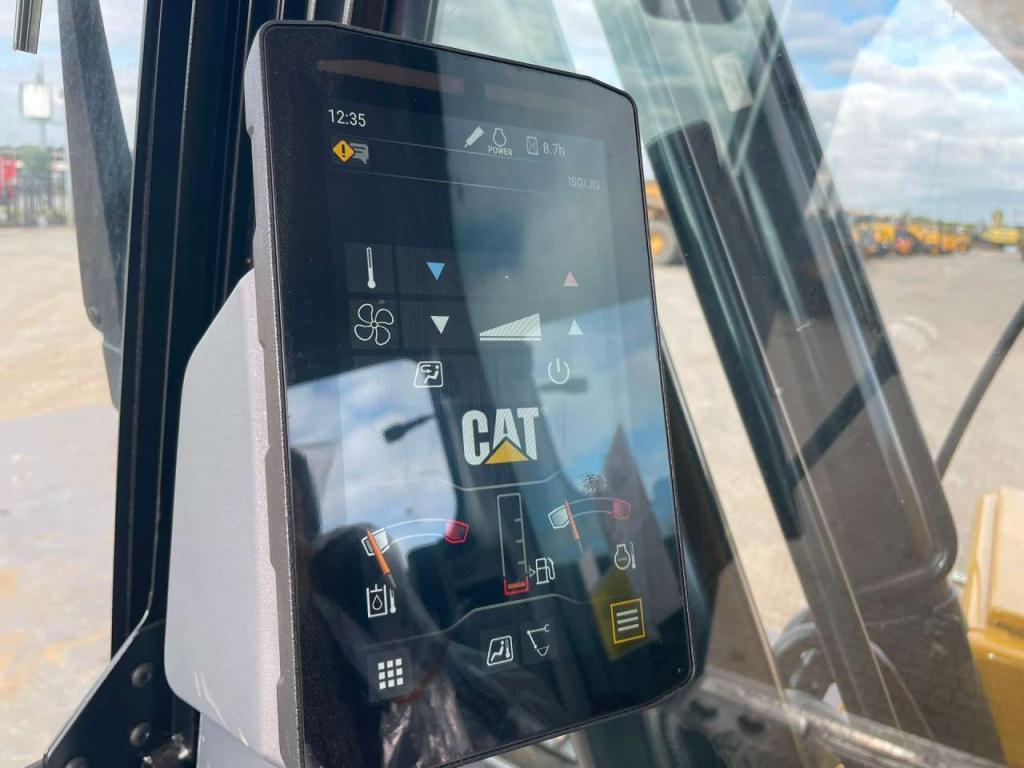 Caterpillar 323D3 Photo 23