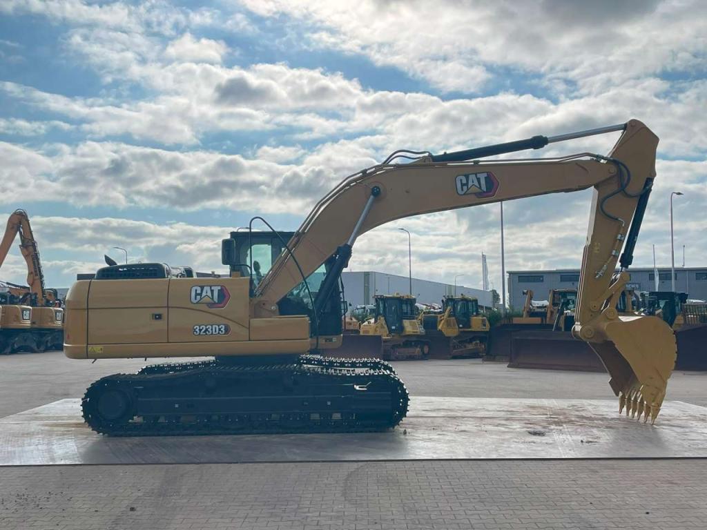 Caterpillar 323D3 Photo 6