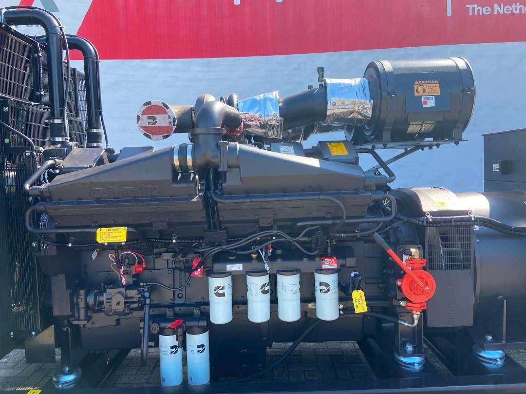 Cummins KTA38-G5 - 1.100 kVA Generator - DPX-18814 Photo 4
