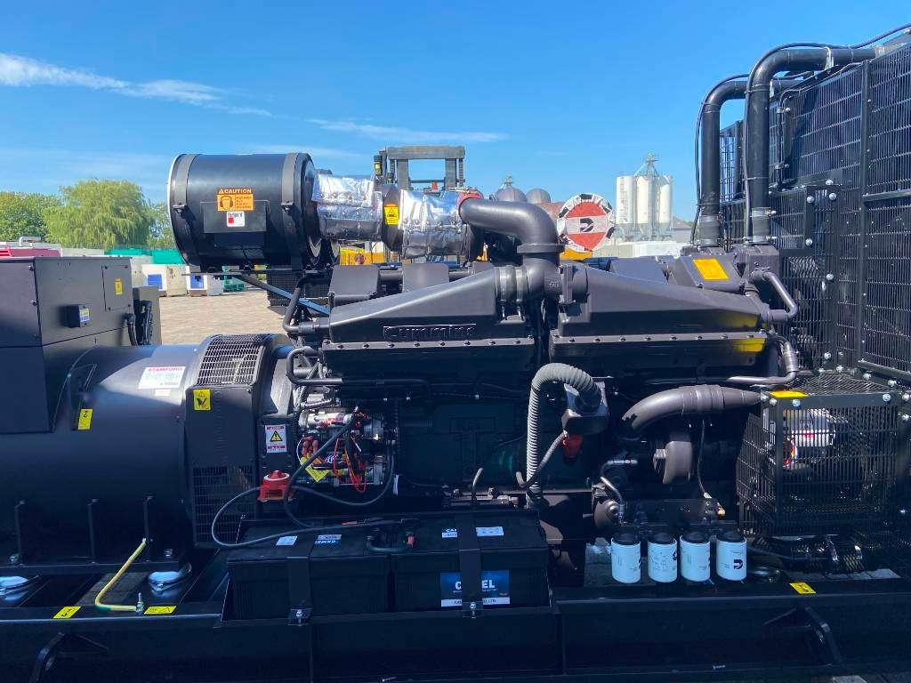 Cummins KTA38-G5 - 1.100 kVA Generator - DPX-18814 Photo 5