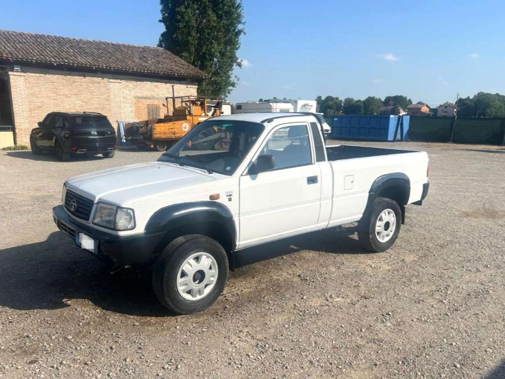 Tata Pick-up Photo 1