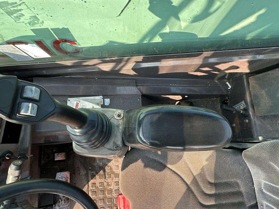 Manitou MLT845 Photo 10