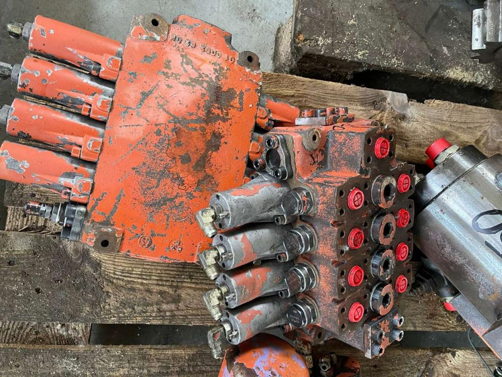 Rexroth Distributeur hydraulique pour PMI 450 Photo 1