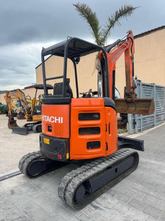 Hitachi ZX26U-5AYR Photo 3