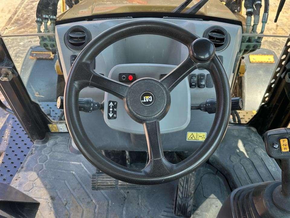 Caterpillar 432F2 4x4 Photo 17