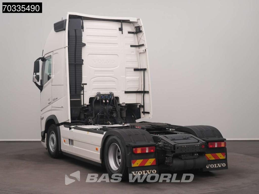 Volvo FH 500 4X2 XL 2x Tanks I-ParkCool ACC Photo 2