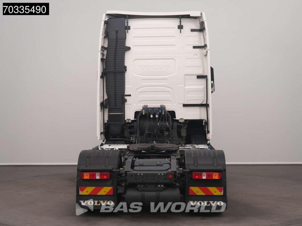 Volvo FH 500 4X2 XL 2x Tanks I-ParkCool ACC Photo 8