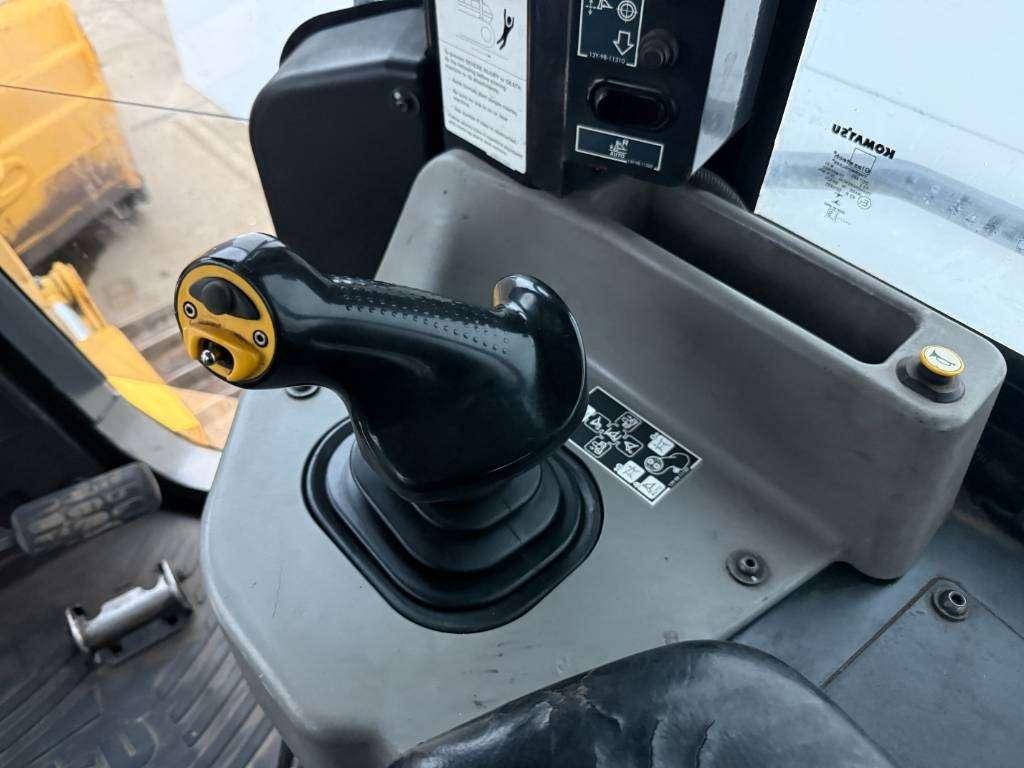 Komatsu D51PXi-24 - Topcon GPS / 6-Way Blade / Camera Photo 11