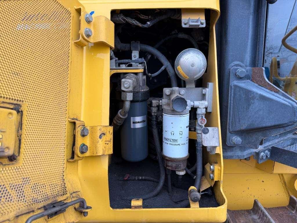 Komatsu D51PXi-24 - Topcon GPS / 6-Way Blade / Camera Photo 27