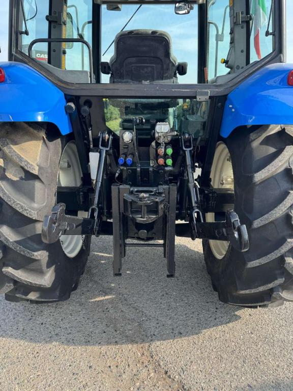 New Holland TL90A Photo 4