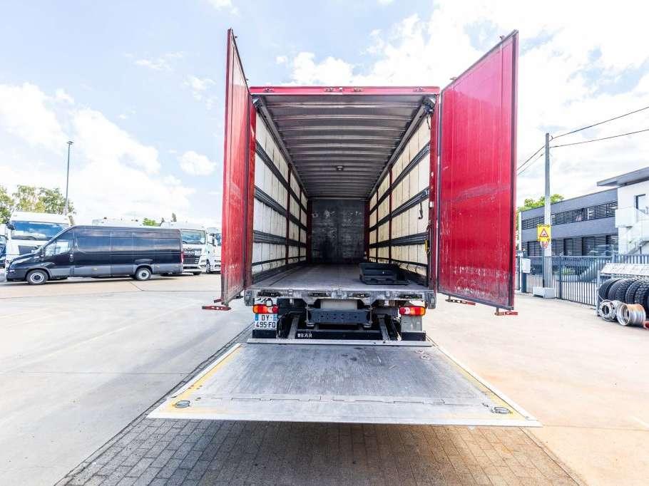 Renault D 19 WIDE 280 DXI + BAR Photo 12