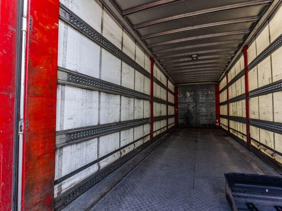 Renault D 19 WIDE 280 DXI + BAR Photo 13