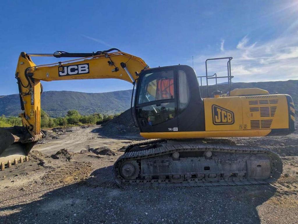 JCB JS235HD Photo 2