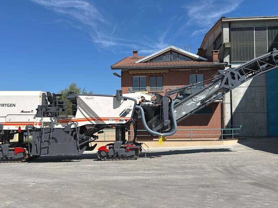 Wirtgen W220 Photo 23