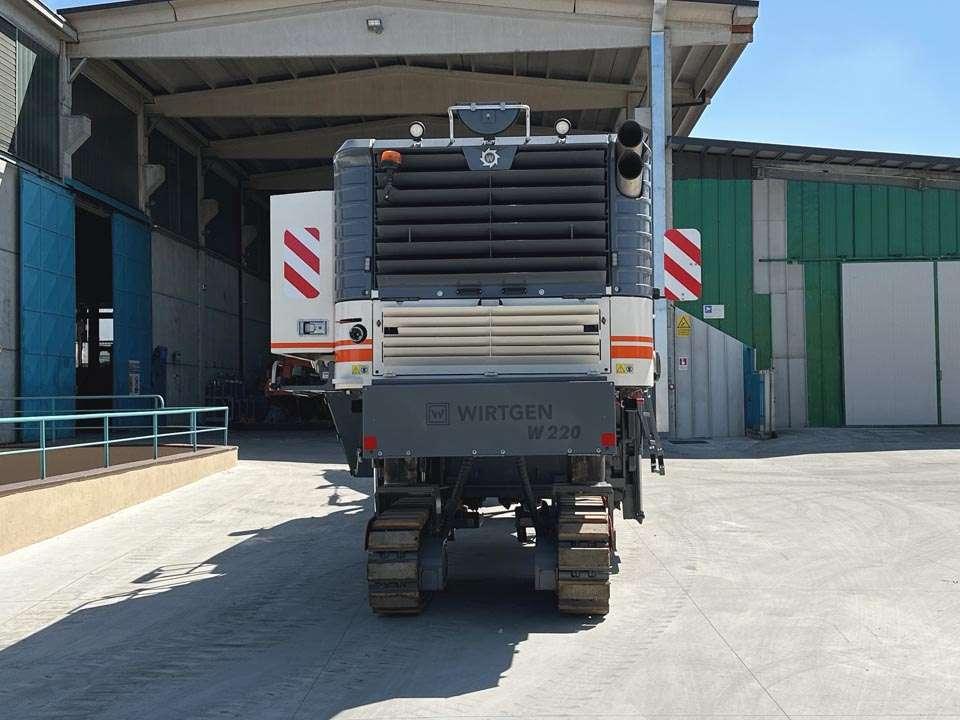 Wirtgen W220 Photo 24