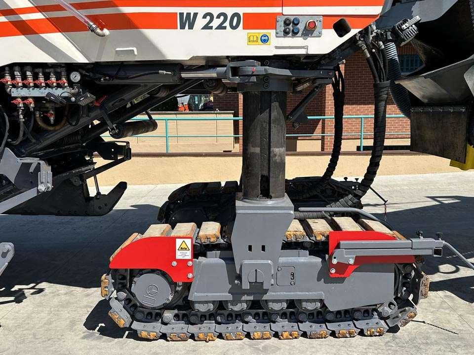 Wirtgen W220 Photo 7