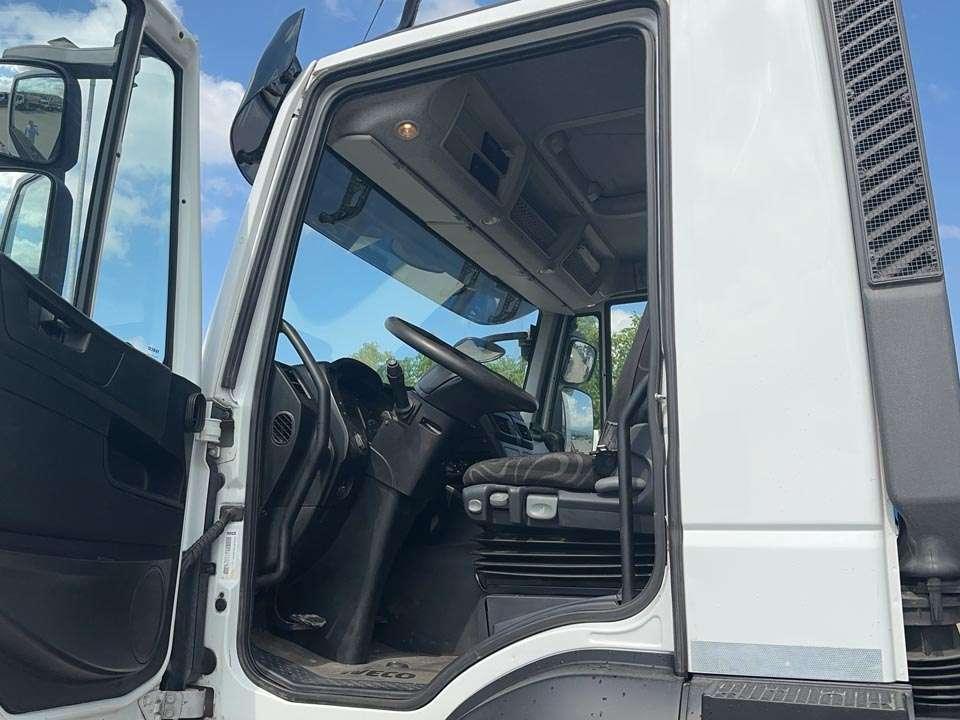 Iveco Trakker 450 6x4 Photo 15