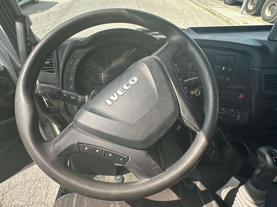 Iveco Trakker 450 6x4 Photo 20