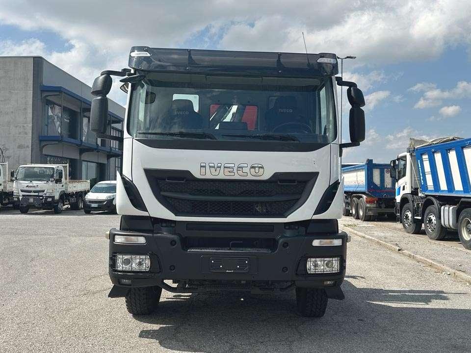 Iveco Trakker 450 6x4 Photo 22