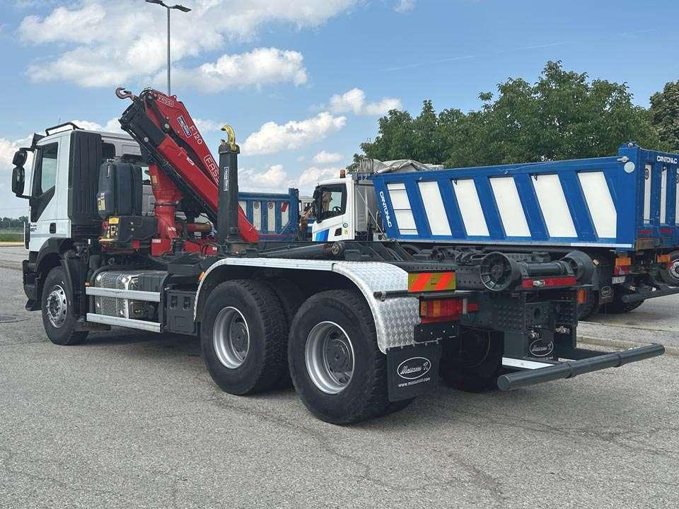 Iveco Trakker 450 6x4 Photo 3