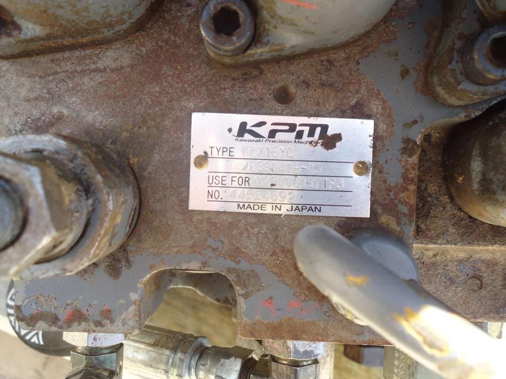 Distributeur hydraulique pour Fiat Kobelco E235 Photo 4
