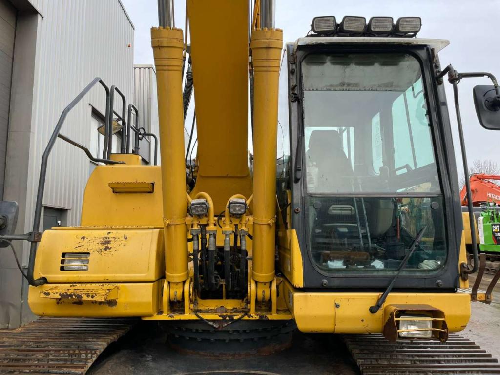 Komatsu PC240LC-10 Photo 12