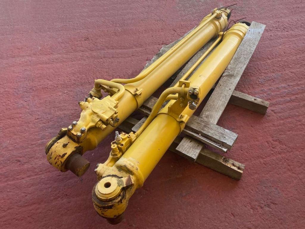 Komatsu PC180NLC-6 Photo 8