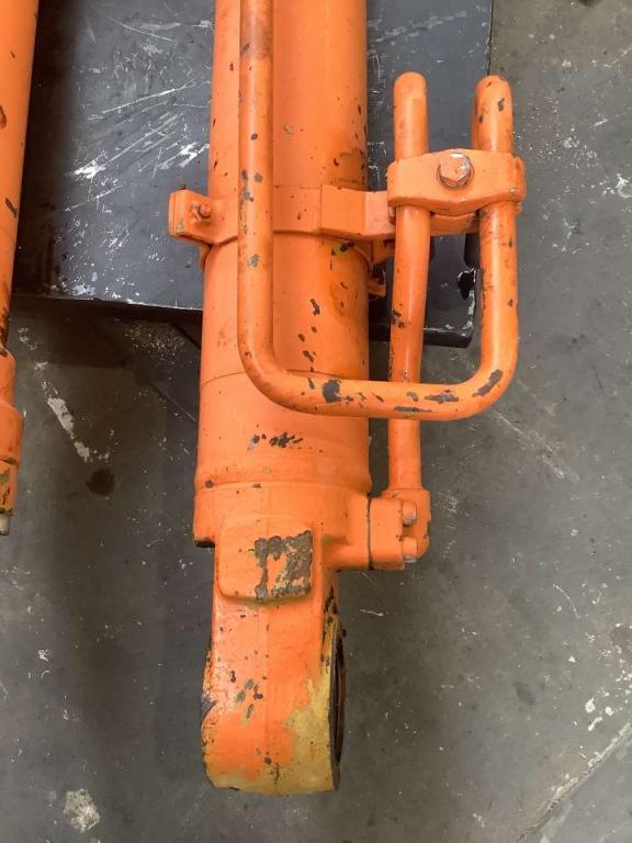Piston de levage pour Fiat Hitachi FH 200 E Photo 3