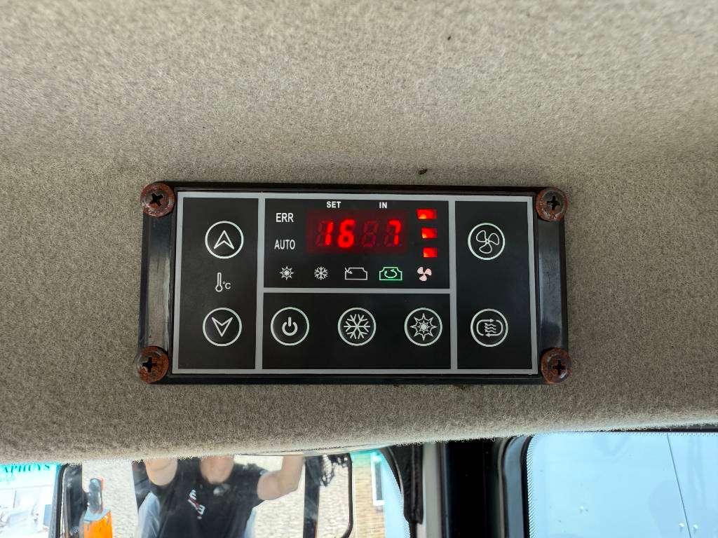 JCB 3DX / 3CX Plus 4WD - New / Unused/ Hammer Lines AC Photo 11