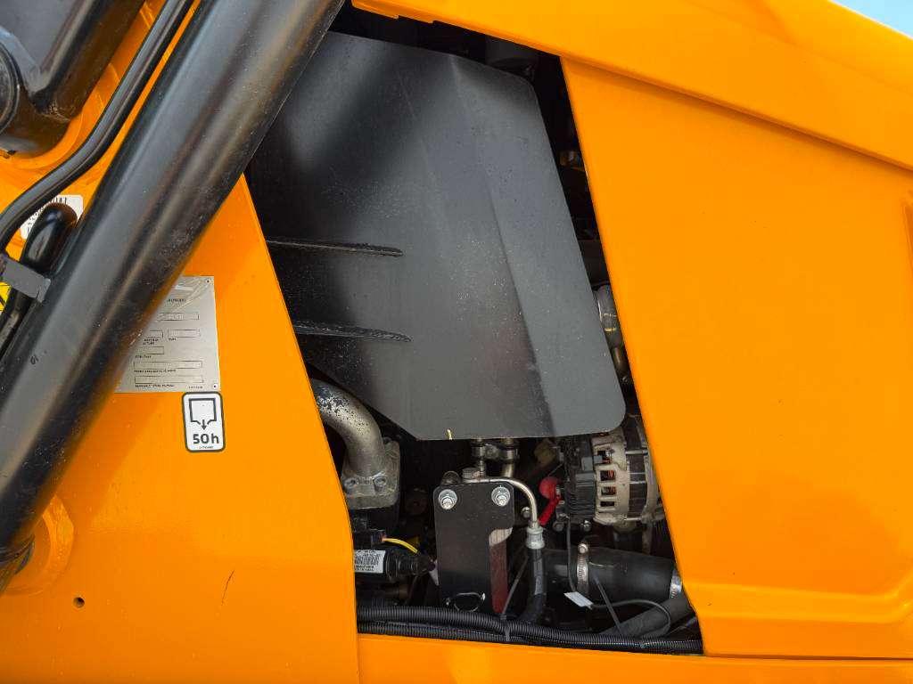 JCB 3DX / 3CX Plus 4WD - New / Unused/ Hammer Lines AC Photo 30
